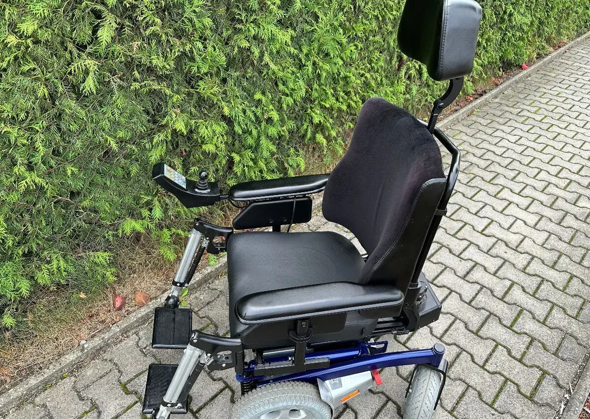 Elektrický invalidní vozík