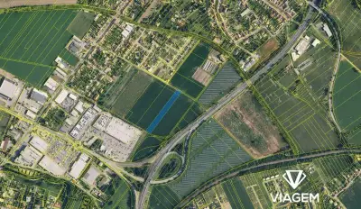 Spekulační - komerční a ostatní 6 995 m², Podíl 50 % o výměř