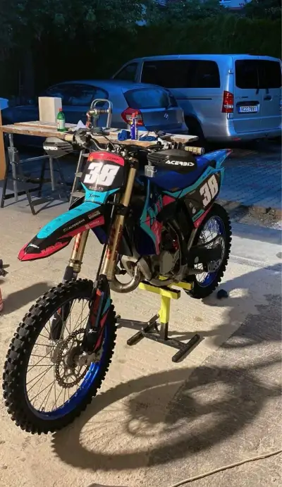 YAMAHA YZ 125 2026