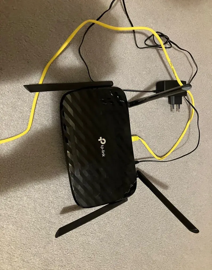 Wifi router tp-link ec225-g5