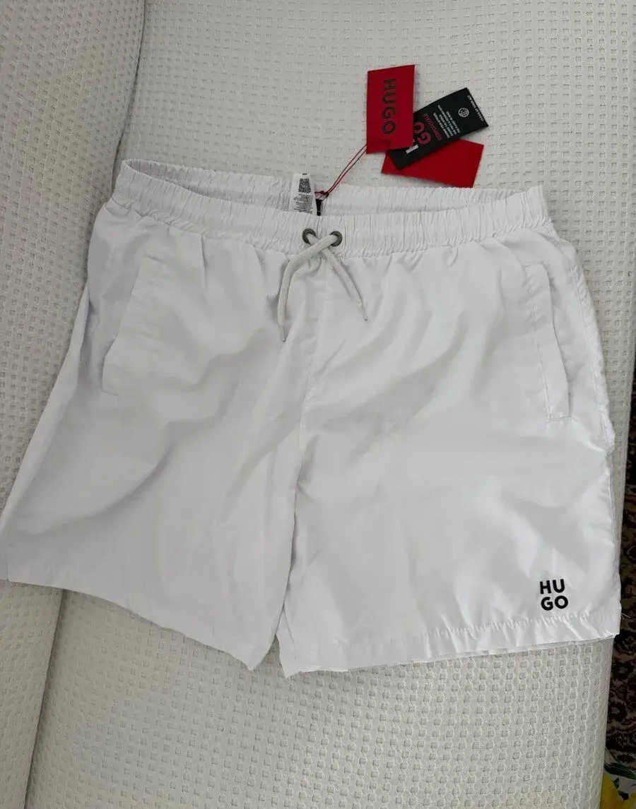 Hugo Boss kraťasy bílé