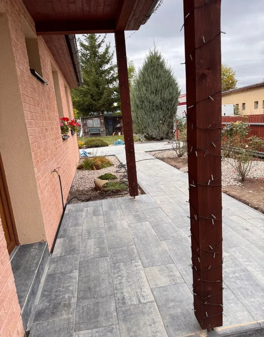 Pokládka zámkové dlažby na klíč – Ústecký kraj