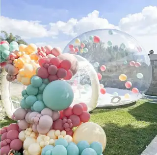 Bubble house, svatební skákací hrad
