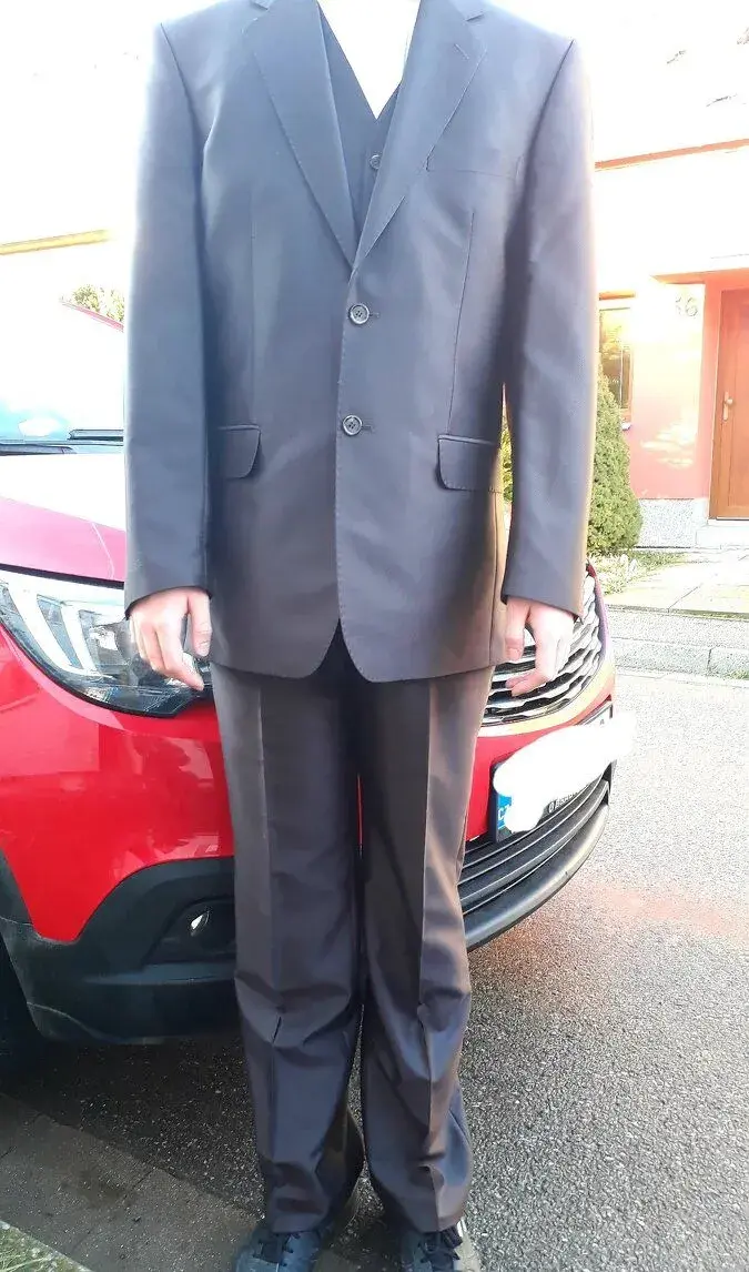Třířadý oblek