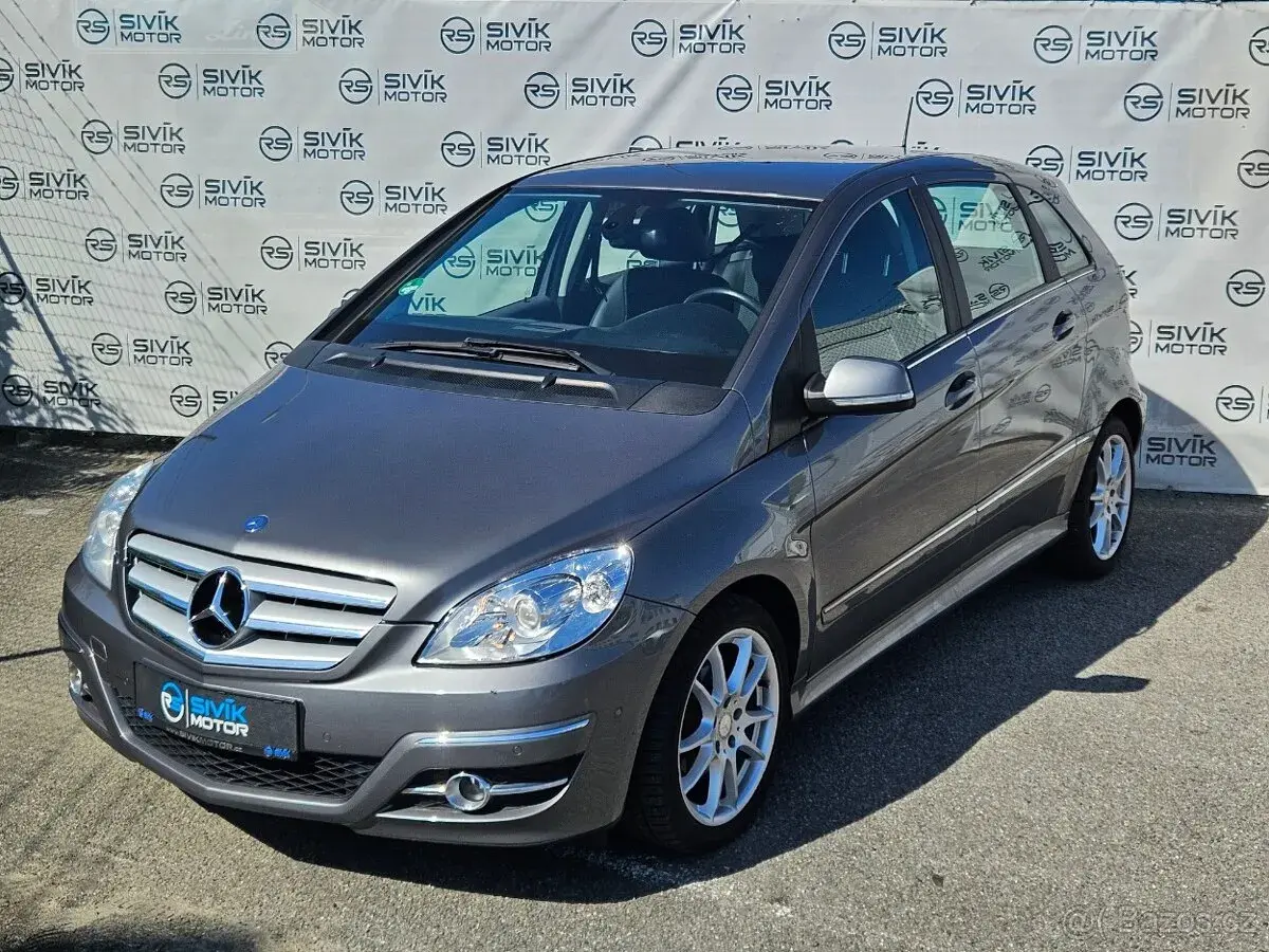 Mercedes-Benz B – 105 980 km