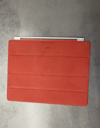 obal na iPad červený kožený