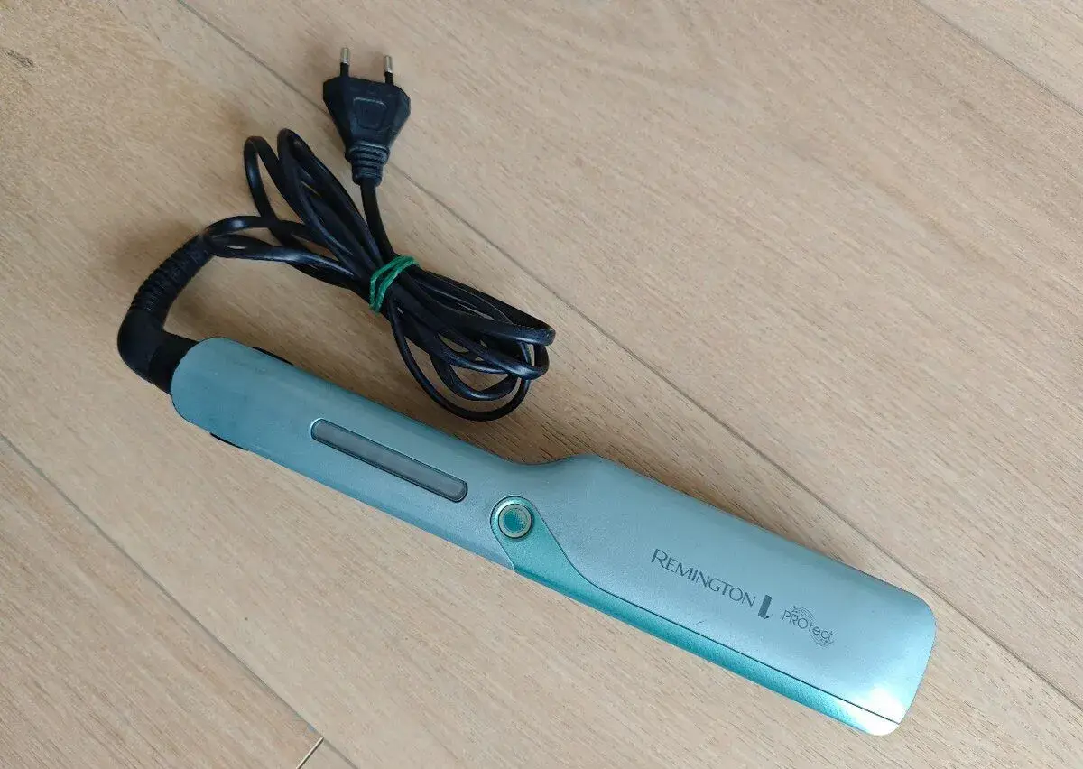 Žehlička na vlasy Remington S8700