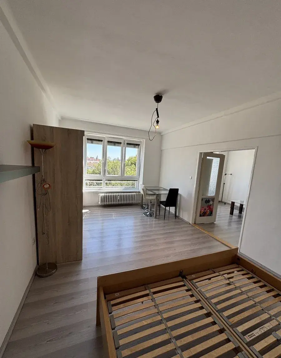 Pronájem bytu 2+1, Chelčického, Pražské Předměstí, 16.500,-K