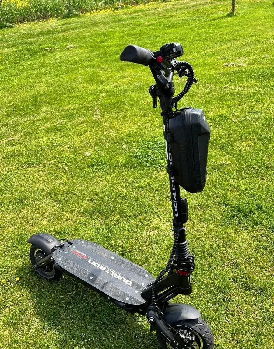 Dualtron Victor Pro 60 V / 30 Ah -najeto 80km,pěkný stav