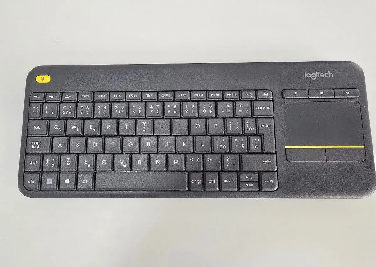 Bezdrátová klávesnice Logitech Wireless Touch K400+