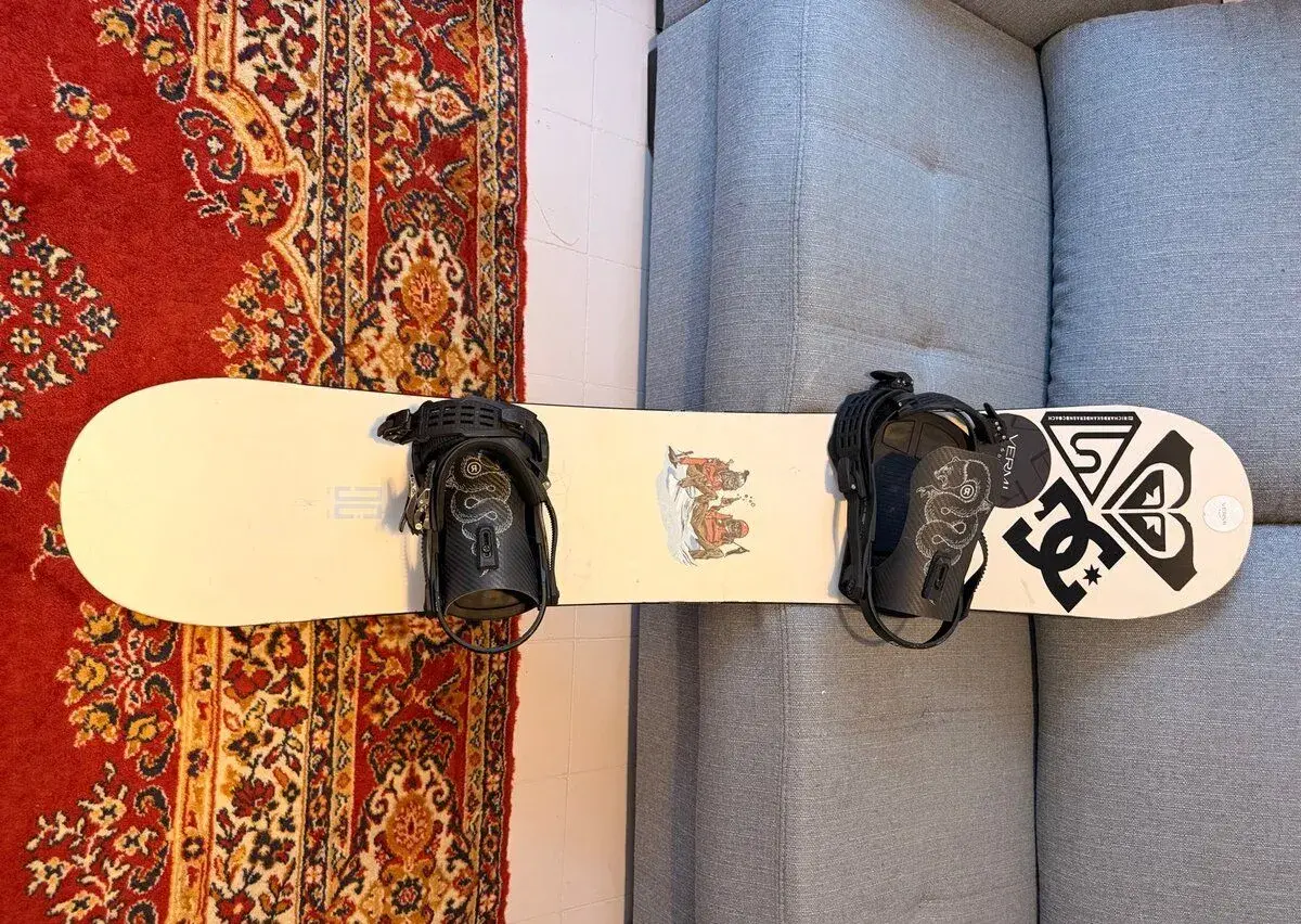 Snowboard DC SHOES PBJ 150