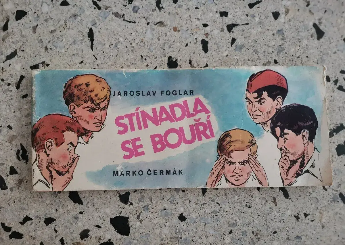 Stínadla se bouří