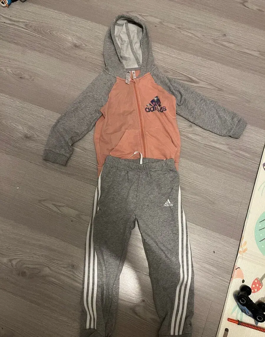 Adidas tepláková souprava 3-4 roky
