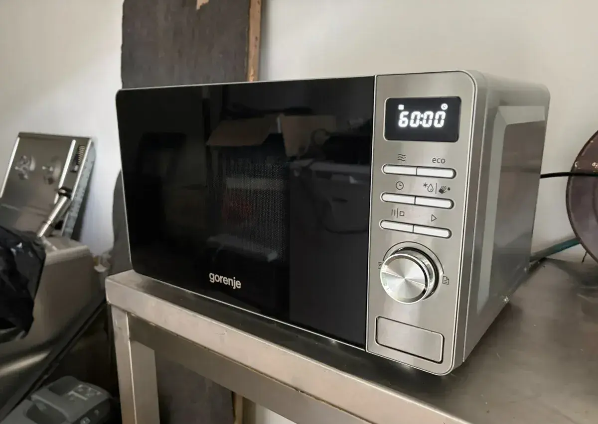 Mikrovlnná trouba Gorenje MO20A3X nerez