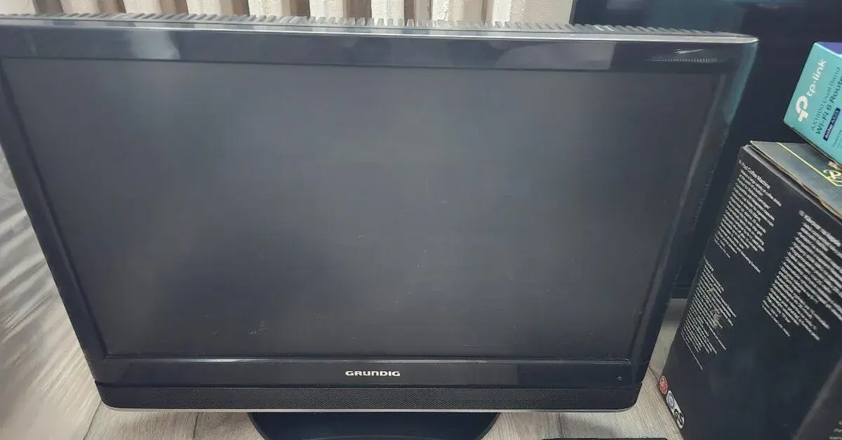 Tv Grundig + ovladac