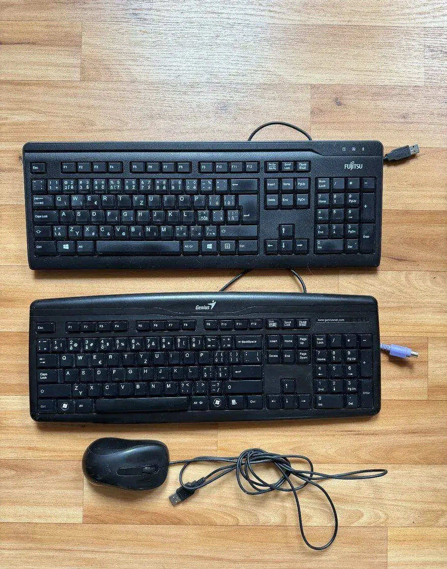 Klávesnice Fujitsu a Genius