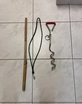 kolíky k plachtě