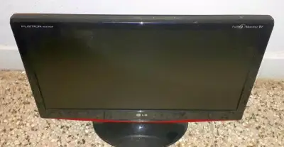 LG monitor M227