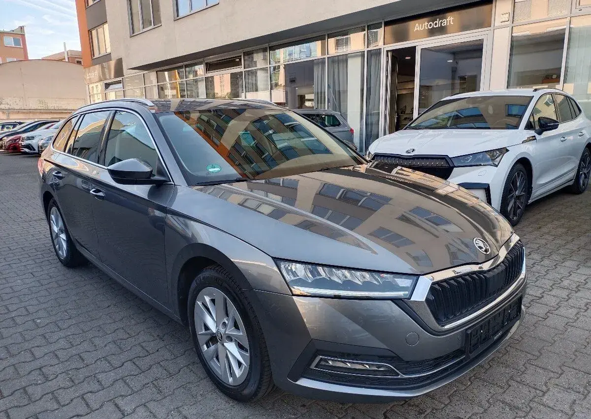 Škoda Octavia – 2023, 86 997 km