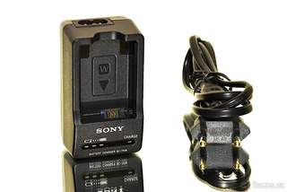 Nabíječka SONY BC-TRW pro baterie NP-FW50