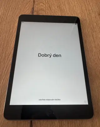 Apple iPad mini 2 (16GB, Wi-Fi) – Vesmírně šedá