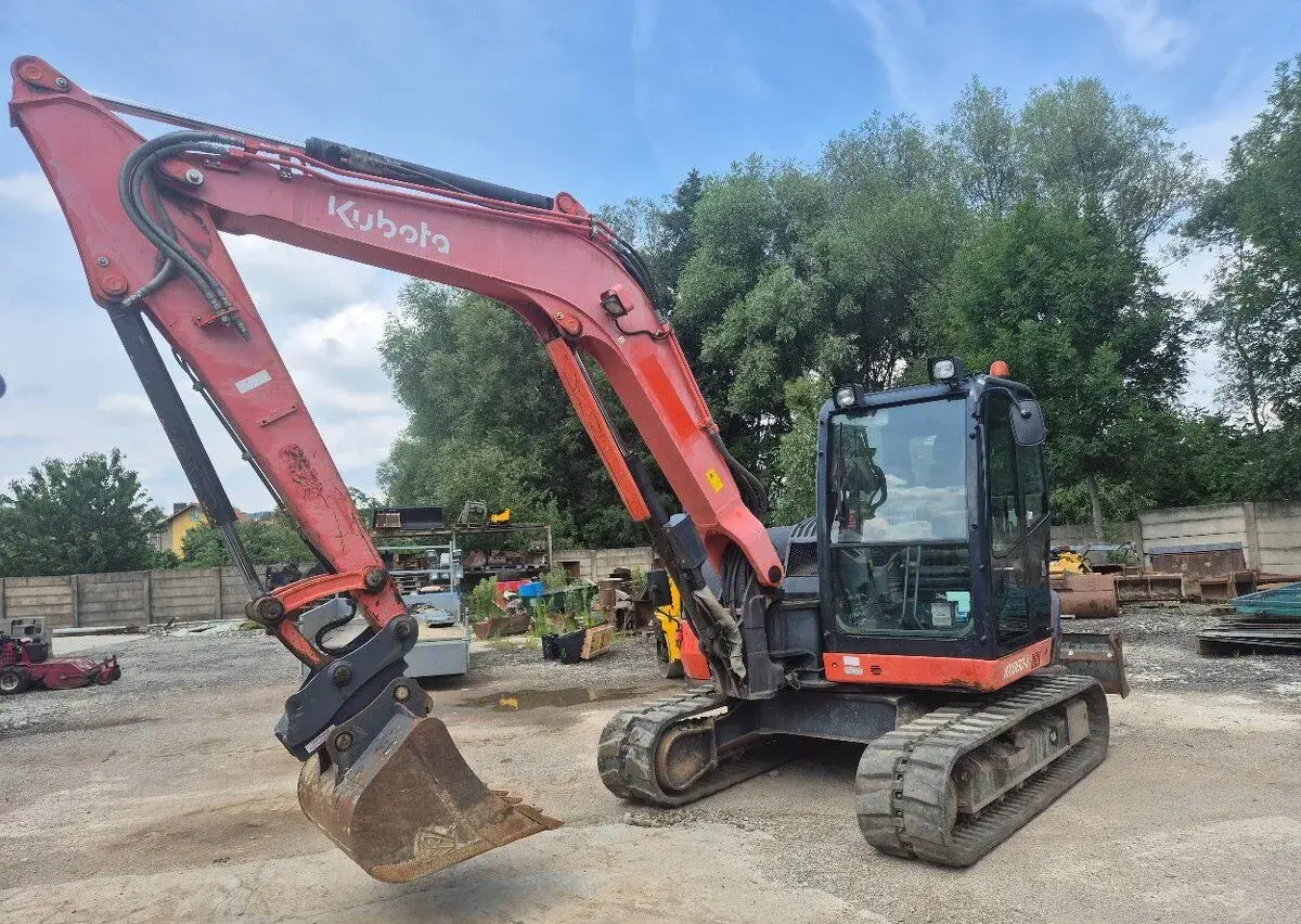 KUBOTA KX080-4