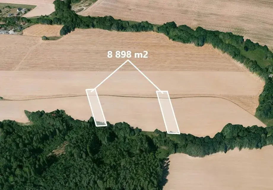 Pole 8 898 m², Podíl 33 % o výměře 2 966 m²