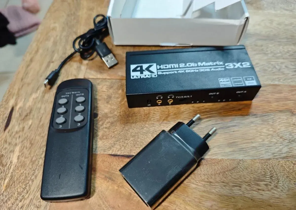 HDMI rozbočovač 4x2 (HDMI rozbočovač )