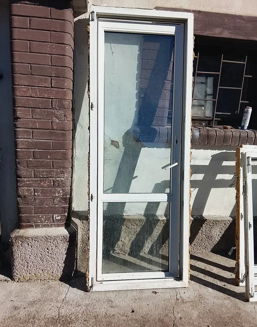 Balkonové dveře 6 kusů doprava