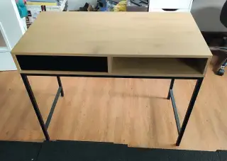 psací stůl TRAPPEDAL JYSK