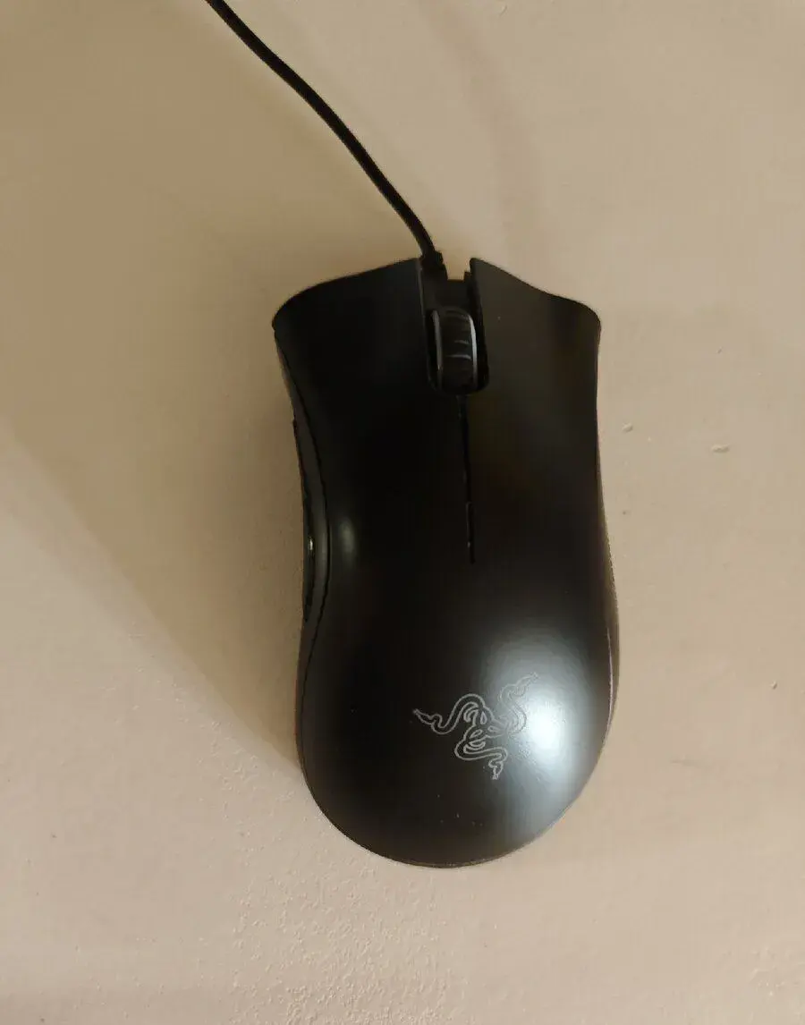 Razer deathadder essential