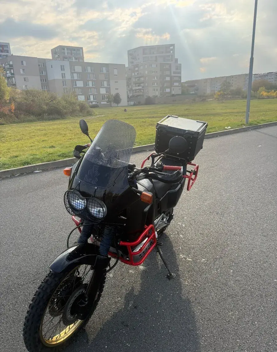 Honda XRV 750 Africa twin RD04