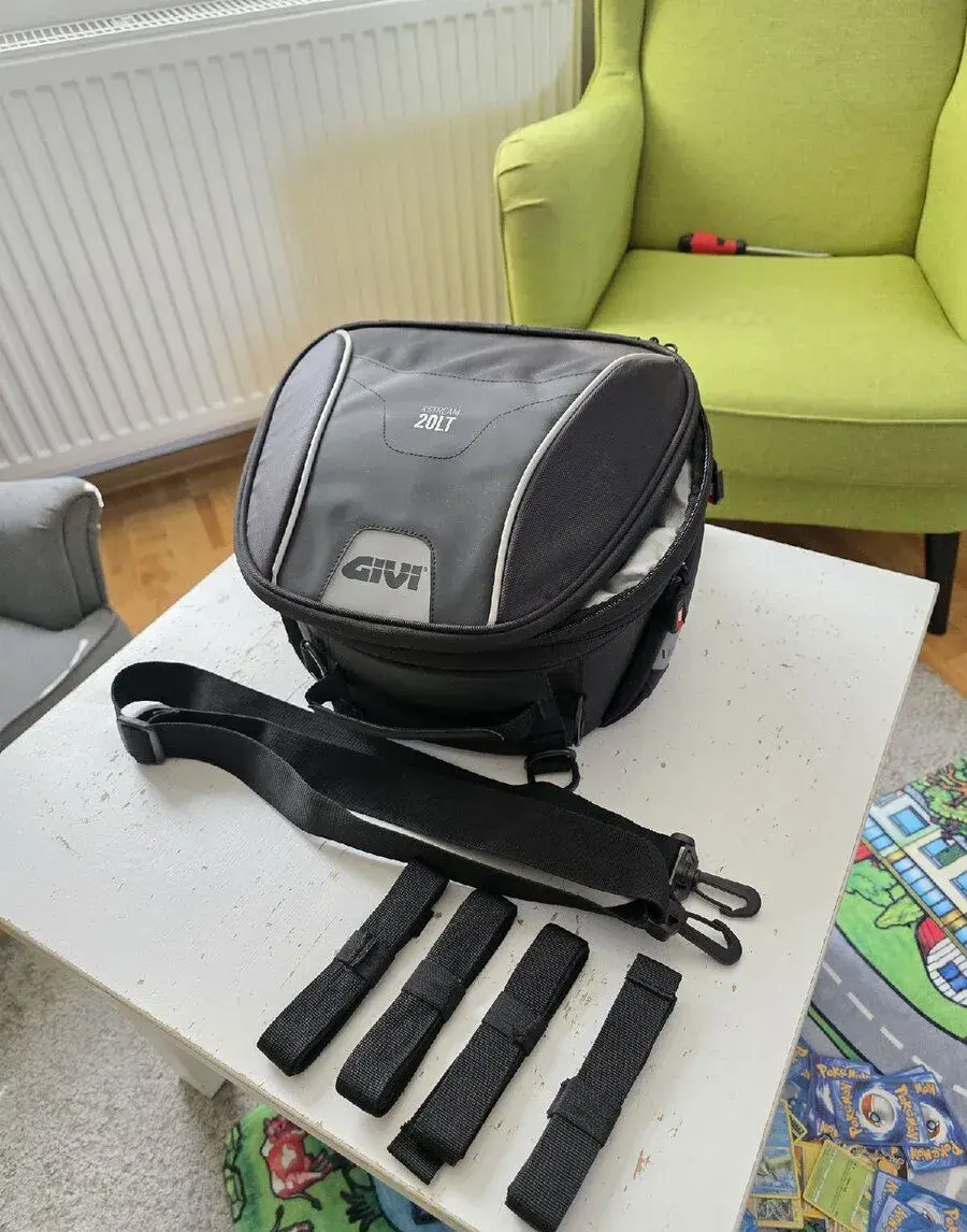 Tankvak GIVI xs313 Xtream, 20 litrů