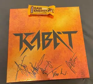 Kabát – 12LP Komplet Limitka Box 500 ks, podpisy všech