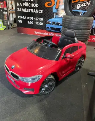 DĚTSKÉ AUTÍČKO BMW