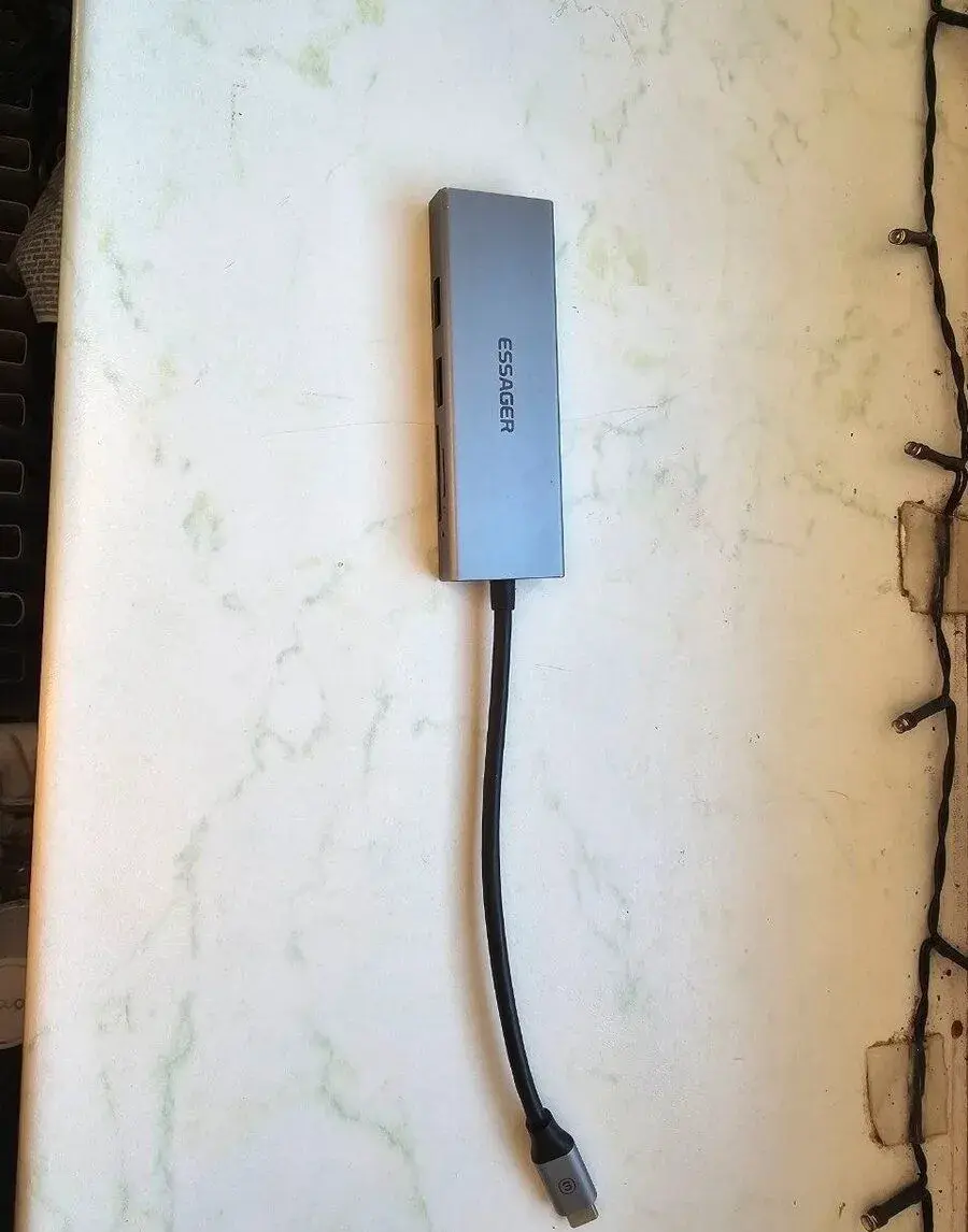 USB-C hub Essager – HDMI, 2× USB-A, SD, USB-C PD