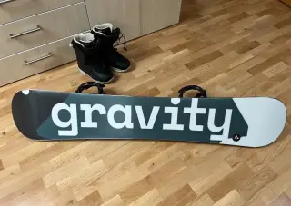 Kompletní snowboardová sestava včetně vaku