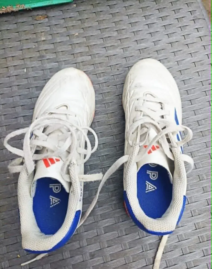 prodej kopačky vel. 34 adidas