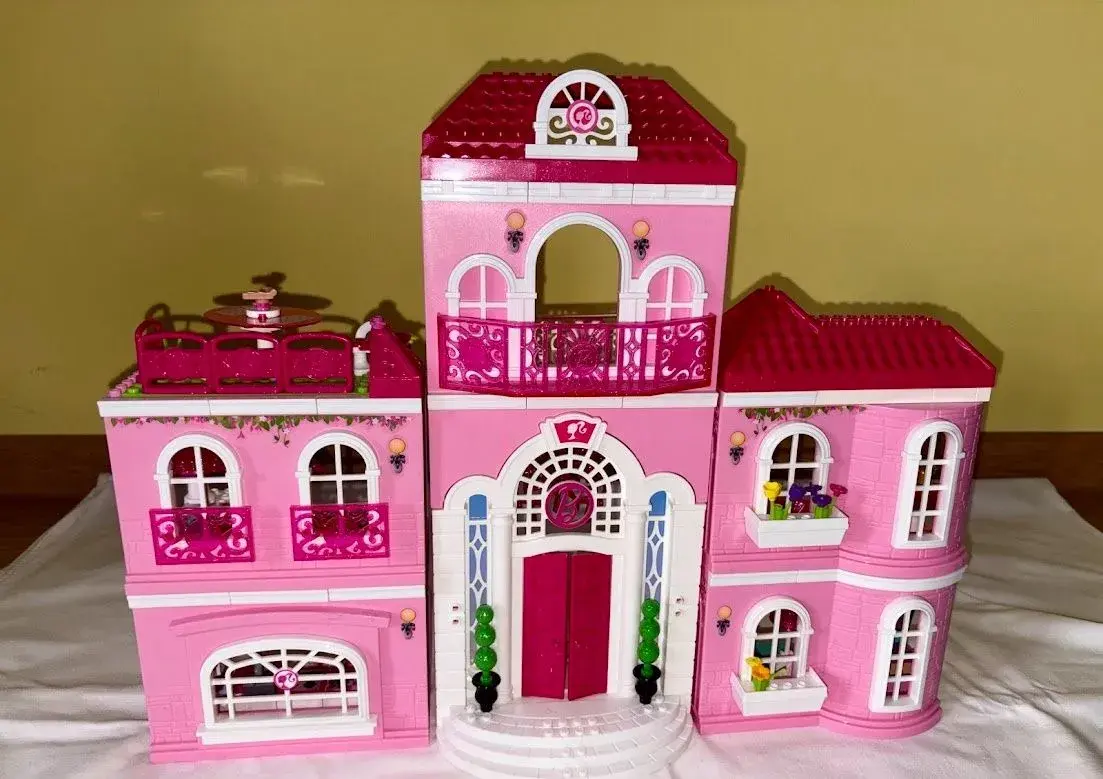 dům pro mini figurky Barbie