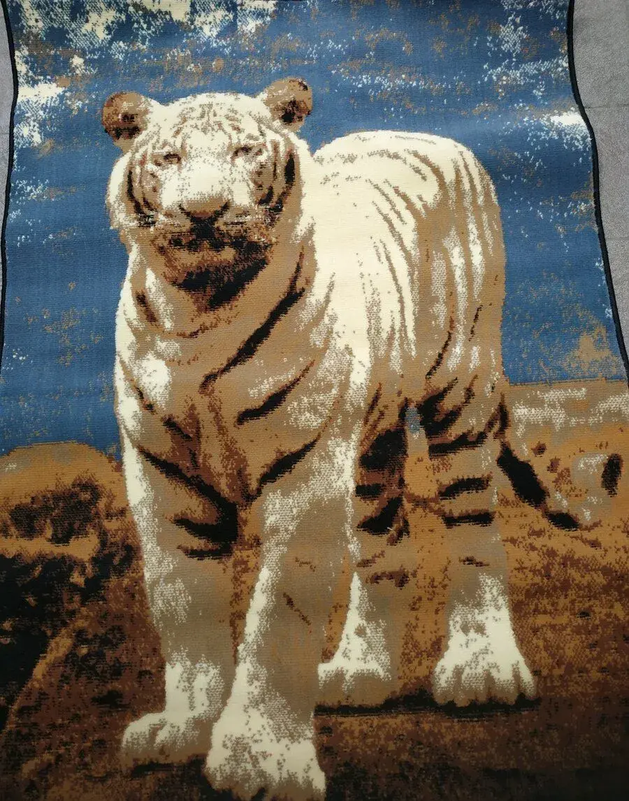 Nový koberec motiv tygra