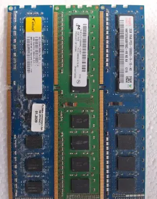 6× RAM DDR3 2GB PC3-10600/12800