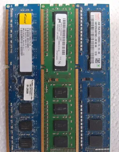 6× RAM DDR3 2GB PC3-10600/12800