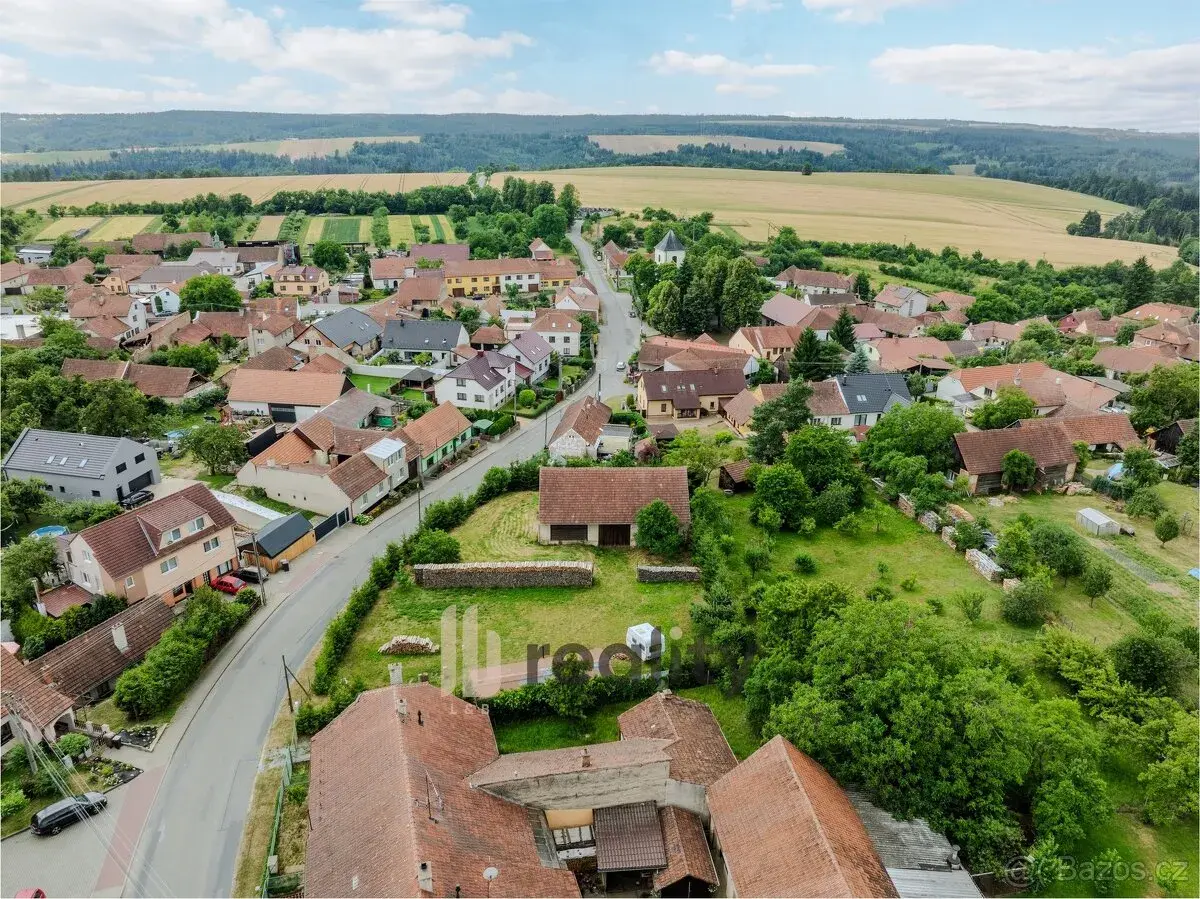 Prodej pozemku pro bydlení, 889 m² - Svatoslav, ev.č. 00066