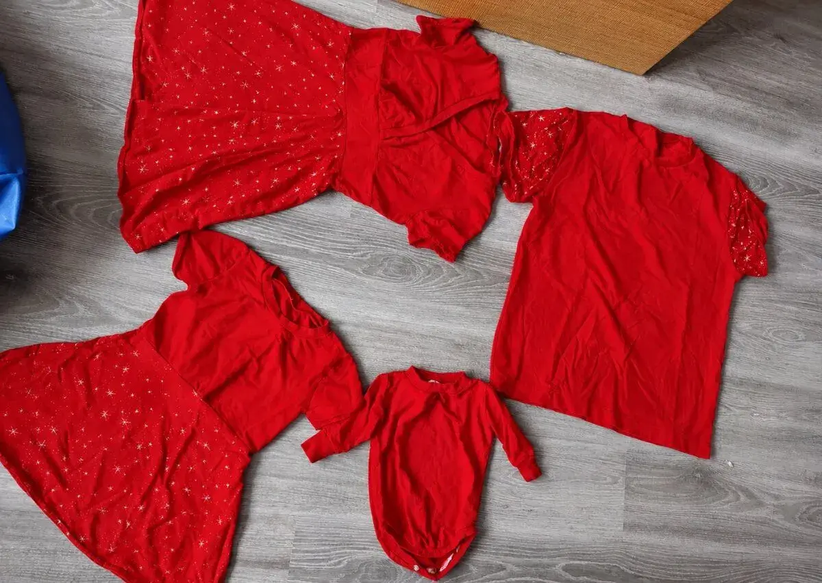 Rodinný vánoční set - máma, táta, dcera, miminko