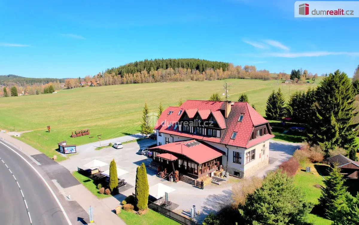 K prodeji, víceúčelový objek s pozemkem (9.897 m2), Hůrka č.