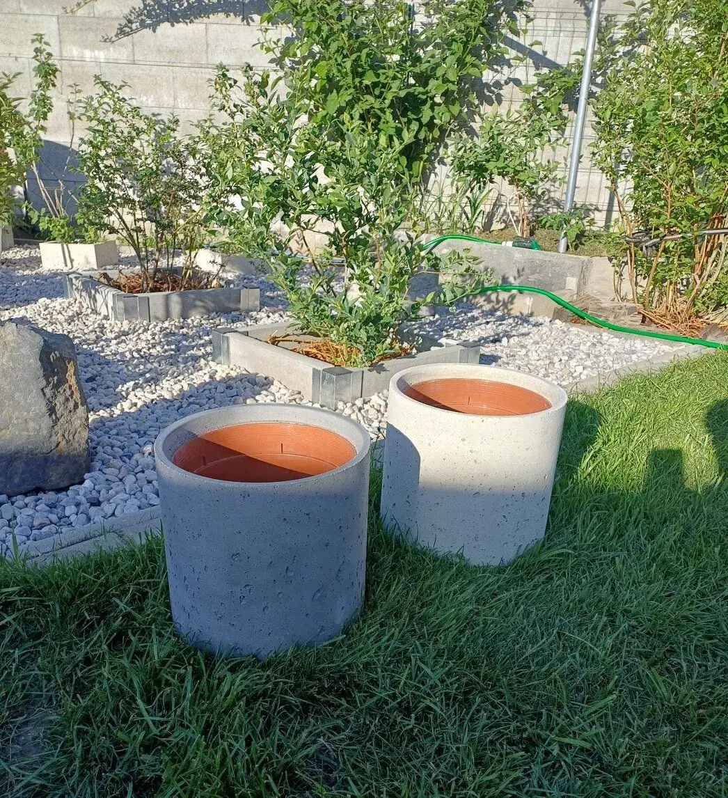 Betonový květináč kulatý 30cm