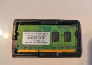 1GB DDR3 SO-DIMM RAM do notebooku – čipy Elpida