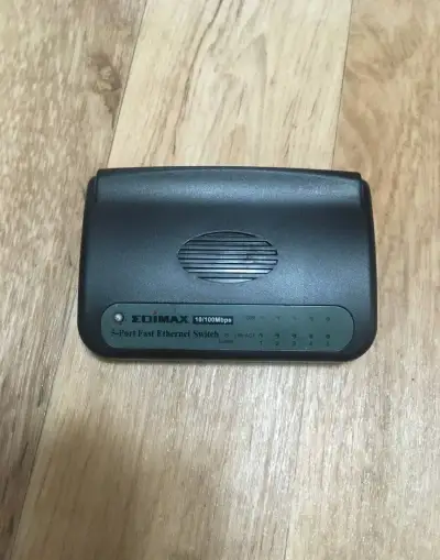 Edimax ES-3105P