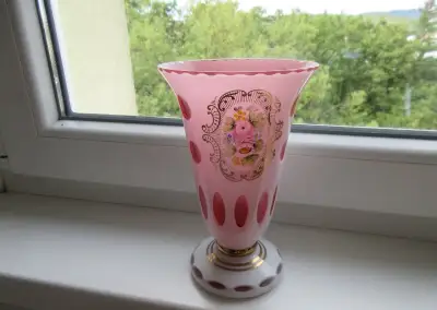Vázu. Bohemia.