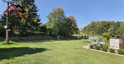 Stavební pozemek 1.371 m², sítě na pozemku, ihned k výstavbě